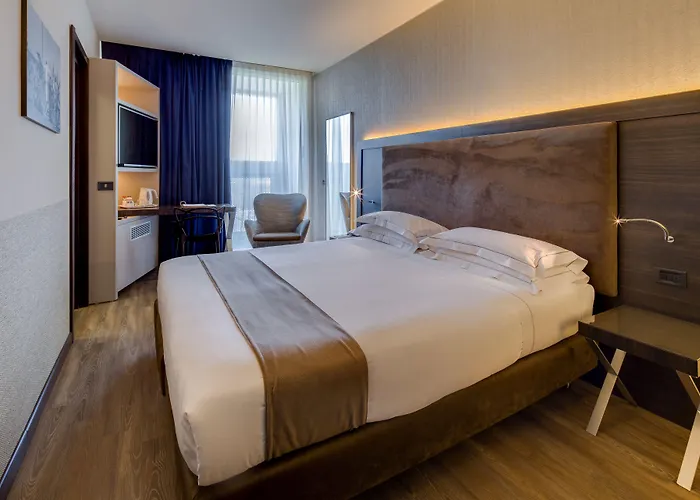 Szálloda Western Farnese Parma