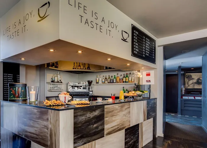 Western Farnese Szálloda