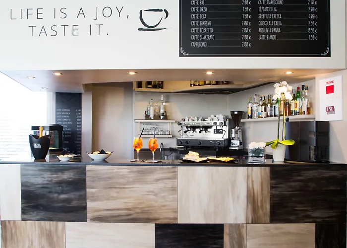 Western Farnese Szálloda