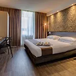 Western Farnese Hotel 4*