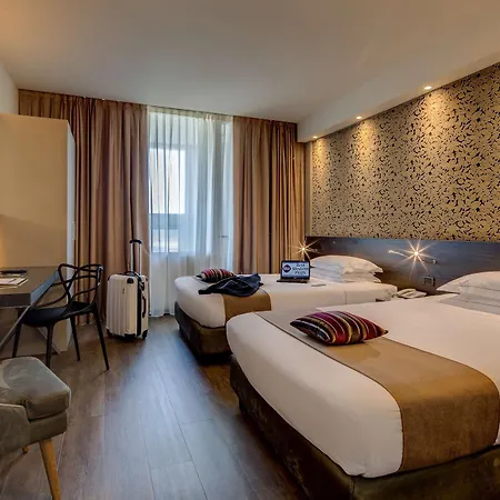 ホテル Best Western Plus Farnese 4*