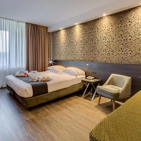 法尔内塞加贝斯特韦斯特优质酒店 4* 帕爾馬